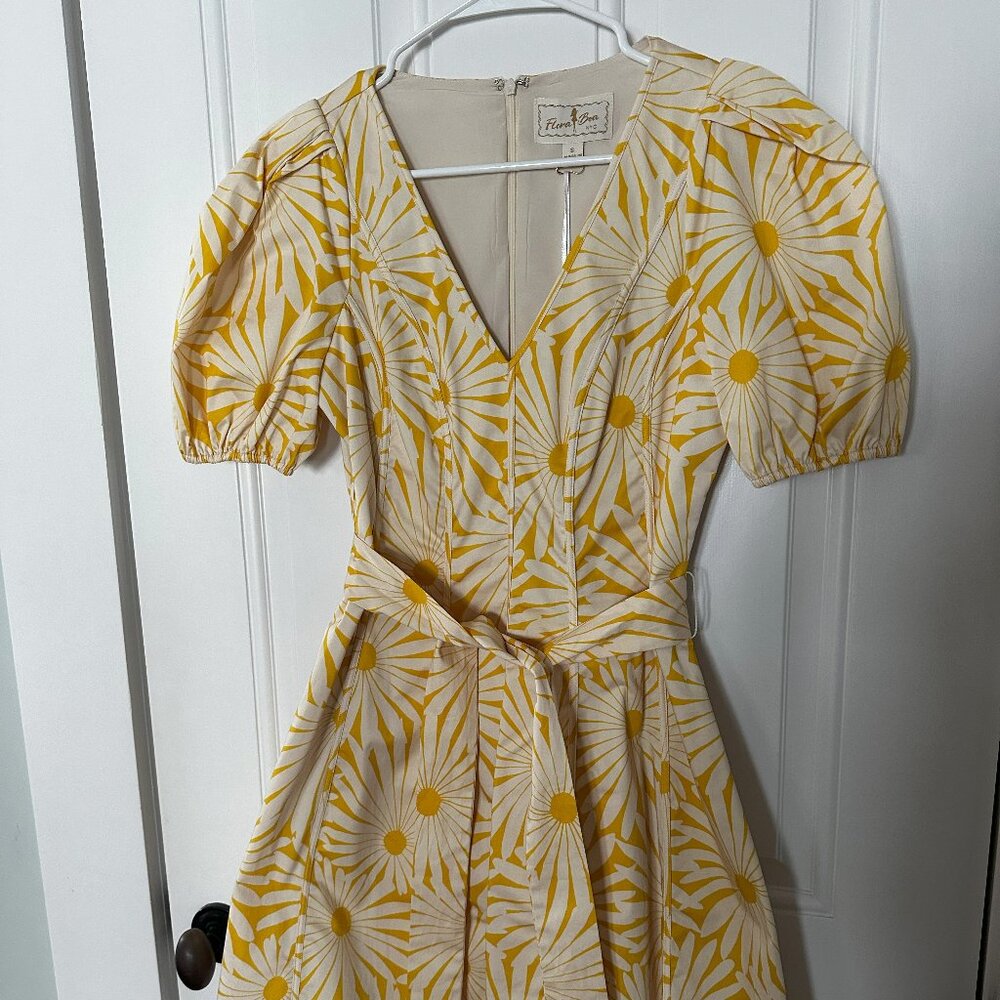 NWT Flora Bea Dress- Size Small